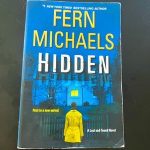 Fern Micheal’s Book — HIDDEN - Used thriller
